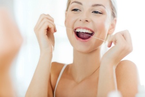 Dental Emergencies! How to Brush Your Teeth Without a Toothbrush or Toothpaste